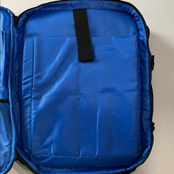 Simple Travel Backpack - Picture 3 of 11